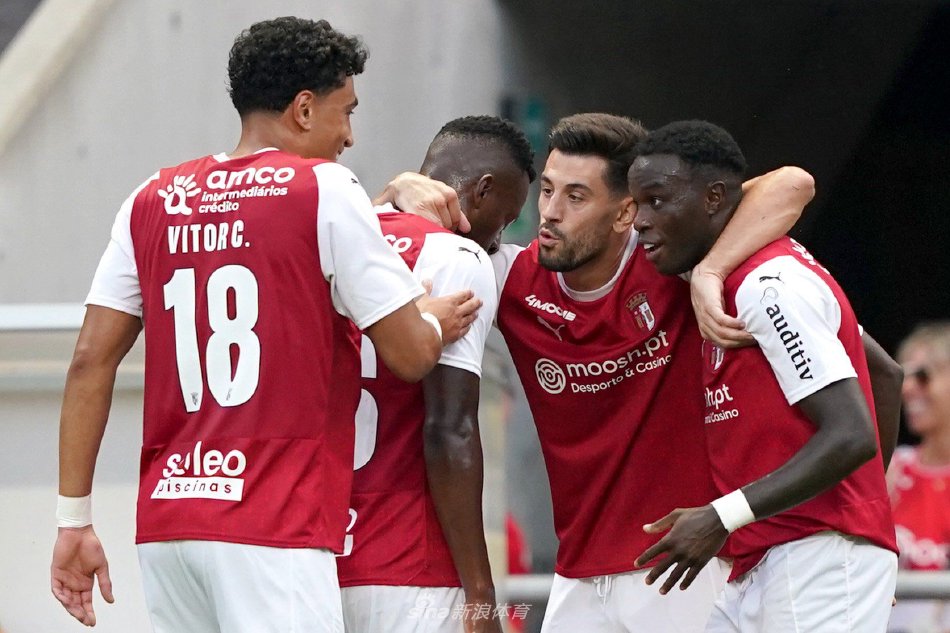 际舞台上的 际舞台上的