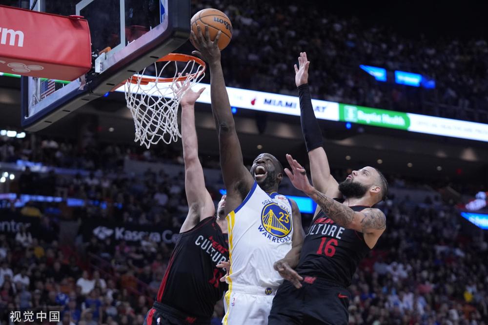 在一次拼抢 在一次拼抢